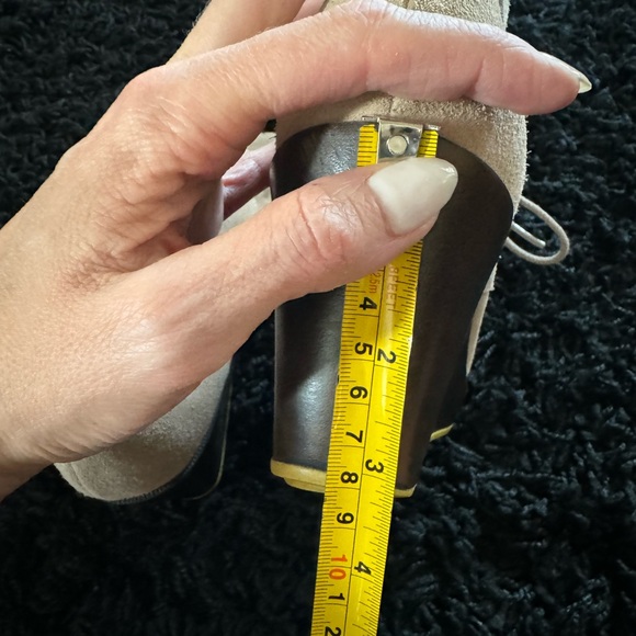 Cole Haan Nike Air Leather Suede Wedge Bootie Lace Up Tan Beige Size 9.5 - Picture 8 of 9